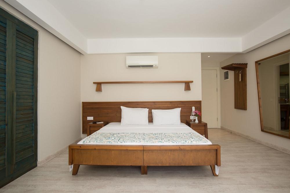 Dedeminn Marina Hotel Гёчек Экстерьер фото
