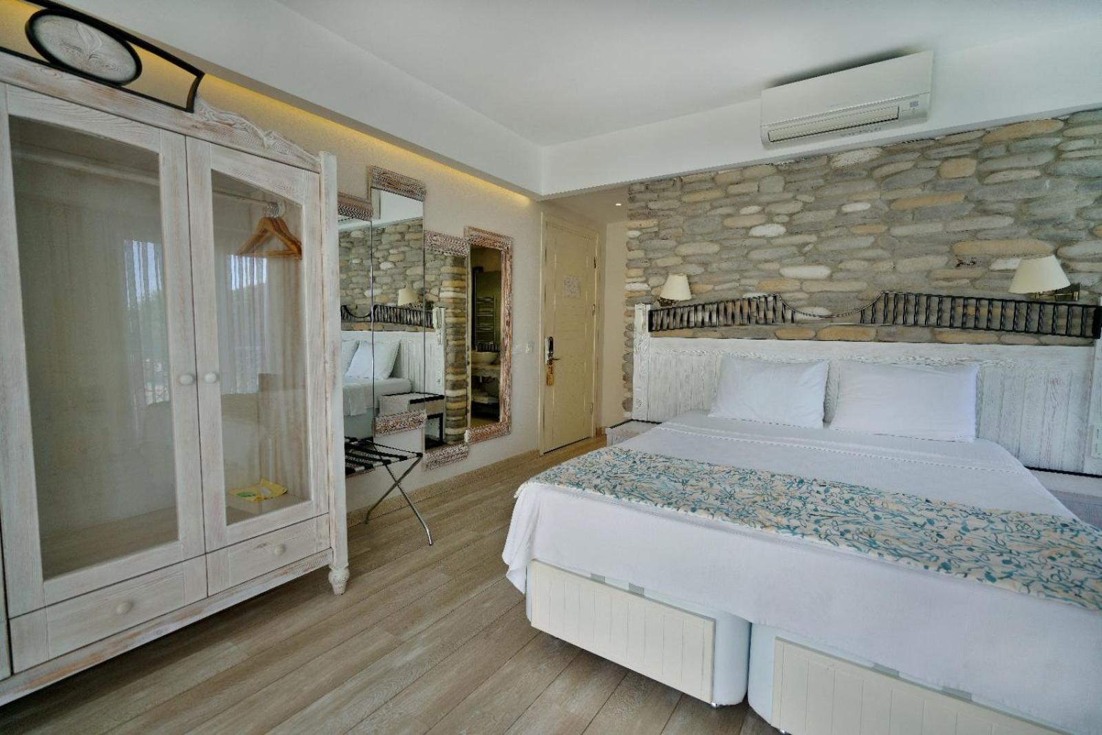 Dedeminn Marina Hotel Гёчек Экстерьер фото
