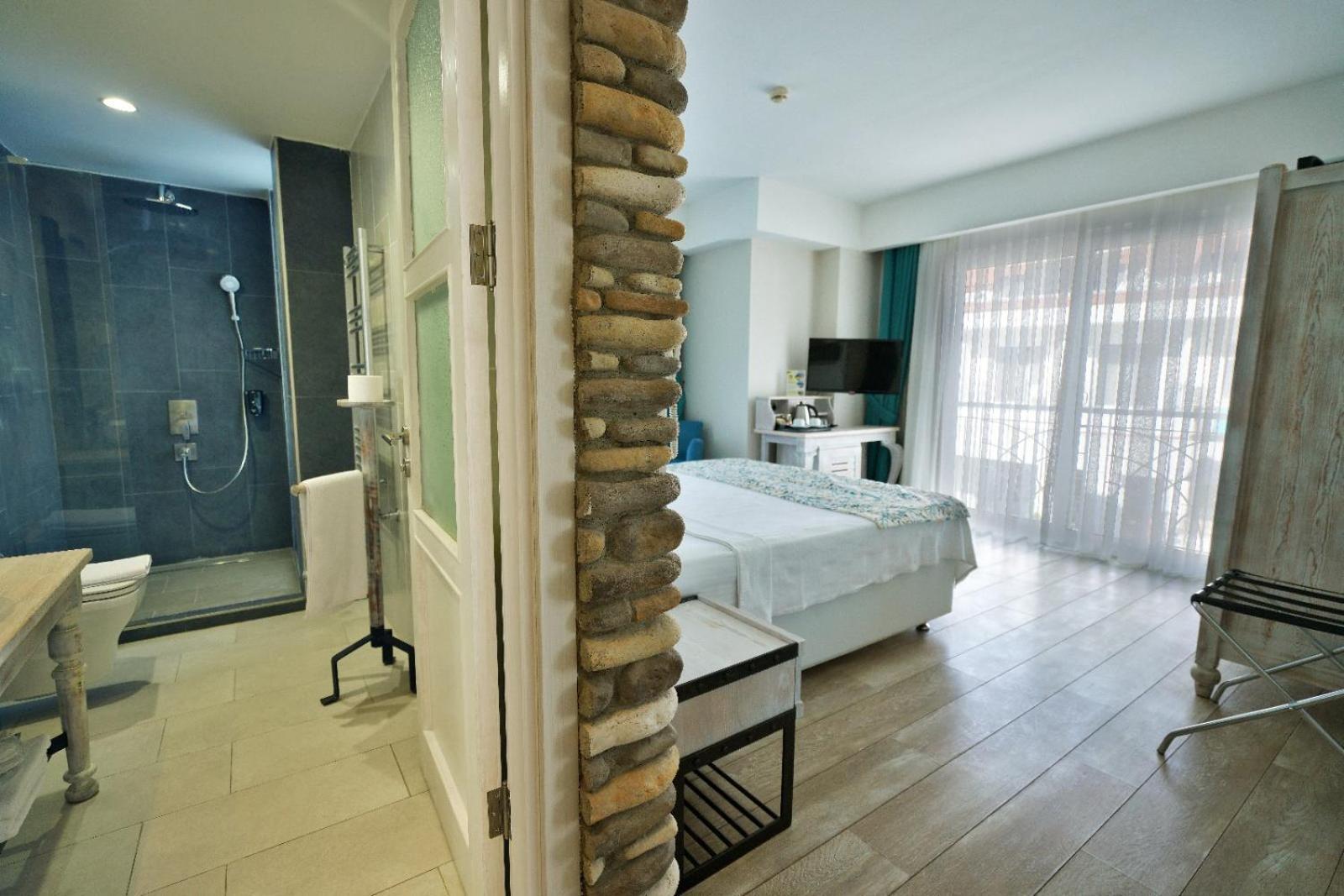 Dedeminn Marina Hotel Гёчек Экстерьер фото