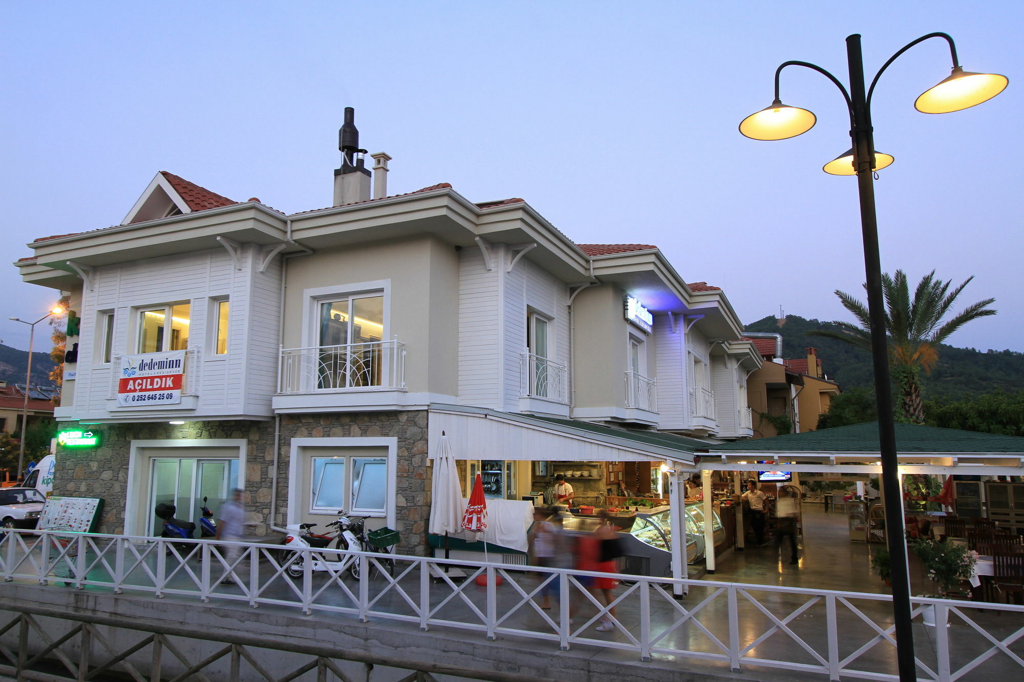 Dedeminn Marina Hotel Гёчек Экстерьер фото
