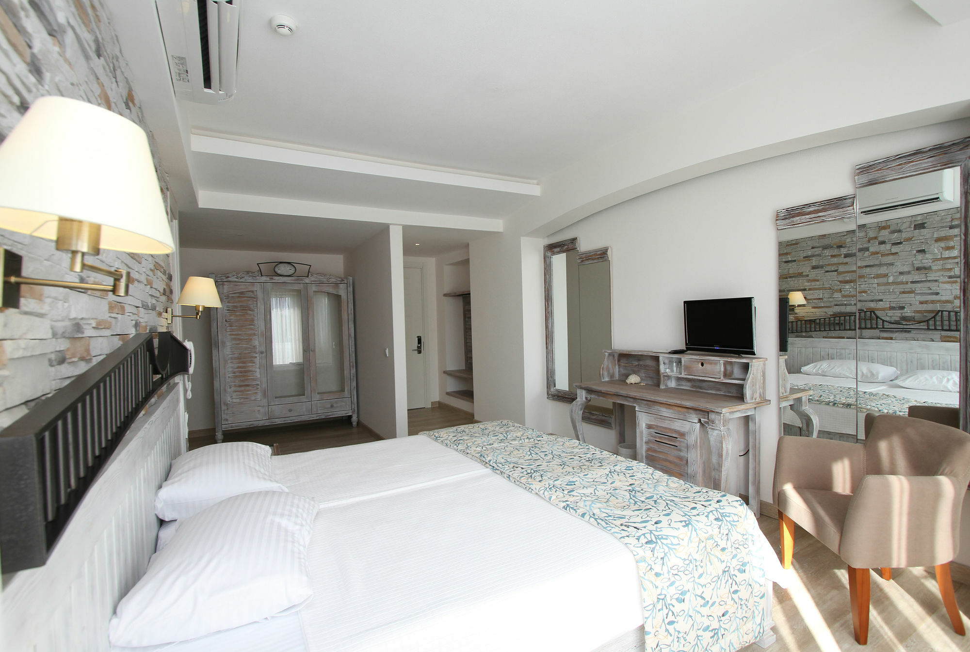 Dedeminn Marina Hotel Гёчек Экстерьер фото